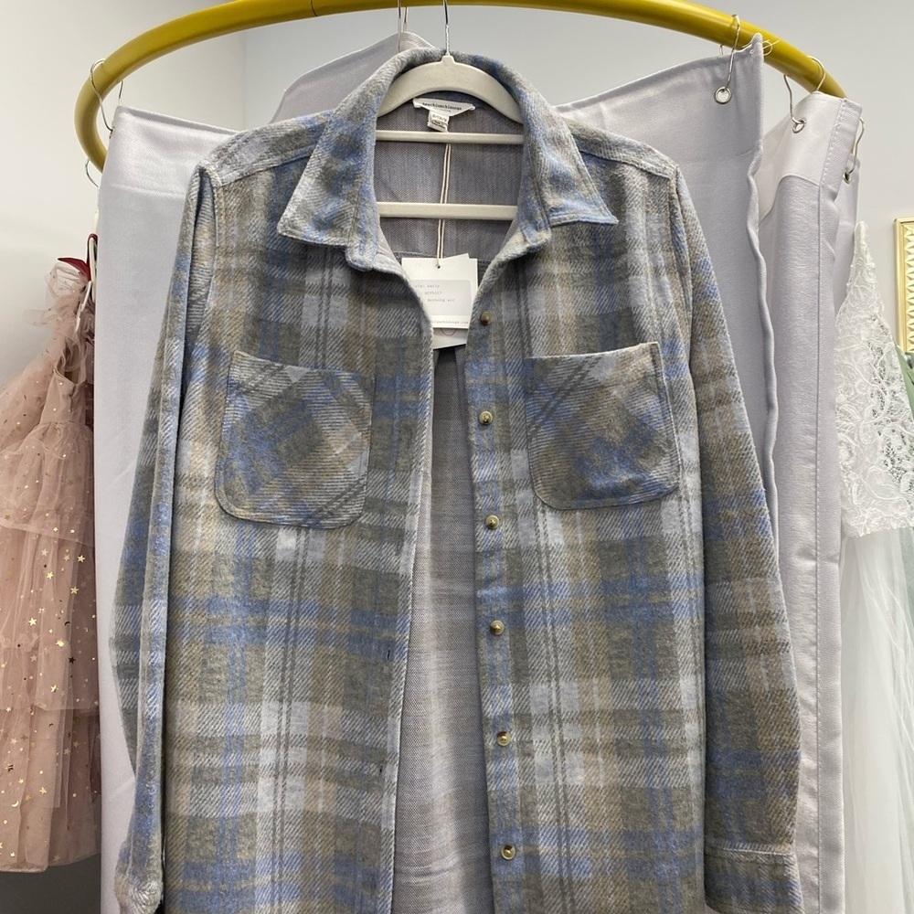 beachlunchlounge Blue and Gray Plaid Shirt Jacket